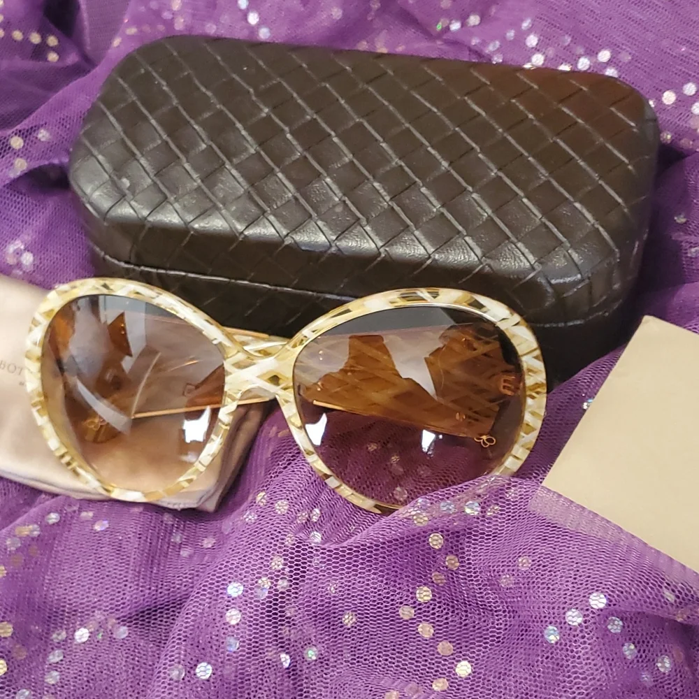 Bottega Veneta Sunglasses